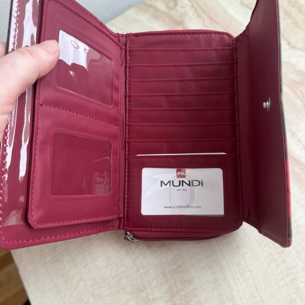 Mundi Red and Pink Floral Wristlet - Picture 7 of 9